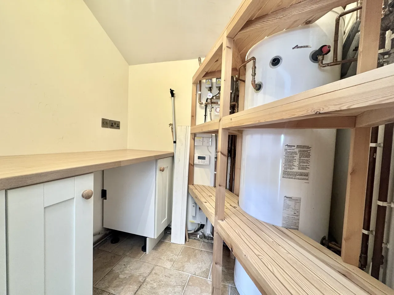 Butlas court, Plympton, PL7, photo 11