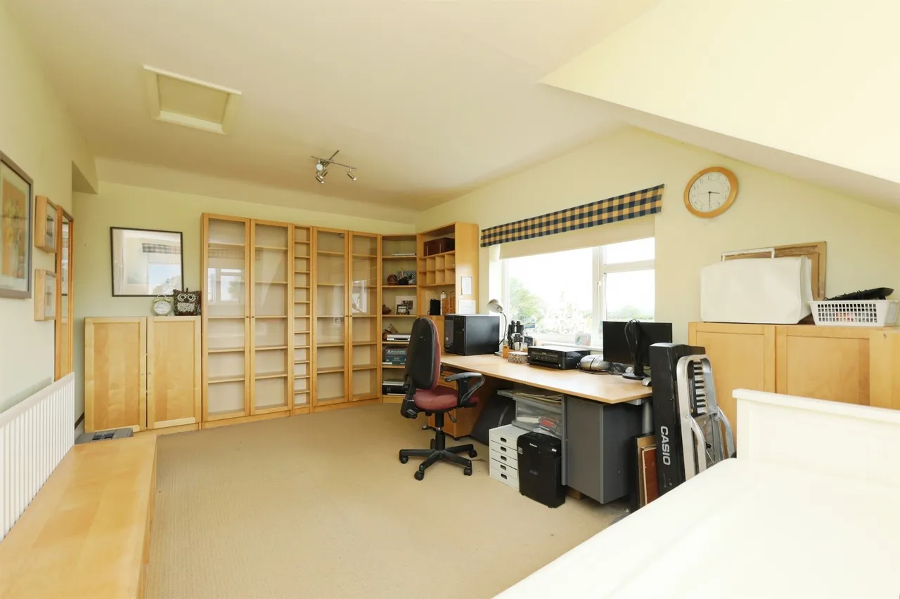 Upton Road, Kexby, DN21, photo 13