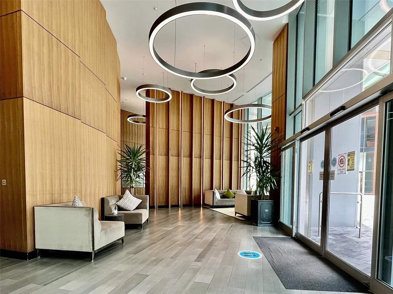Crossharbour Plaza, London, E14, photo 22