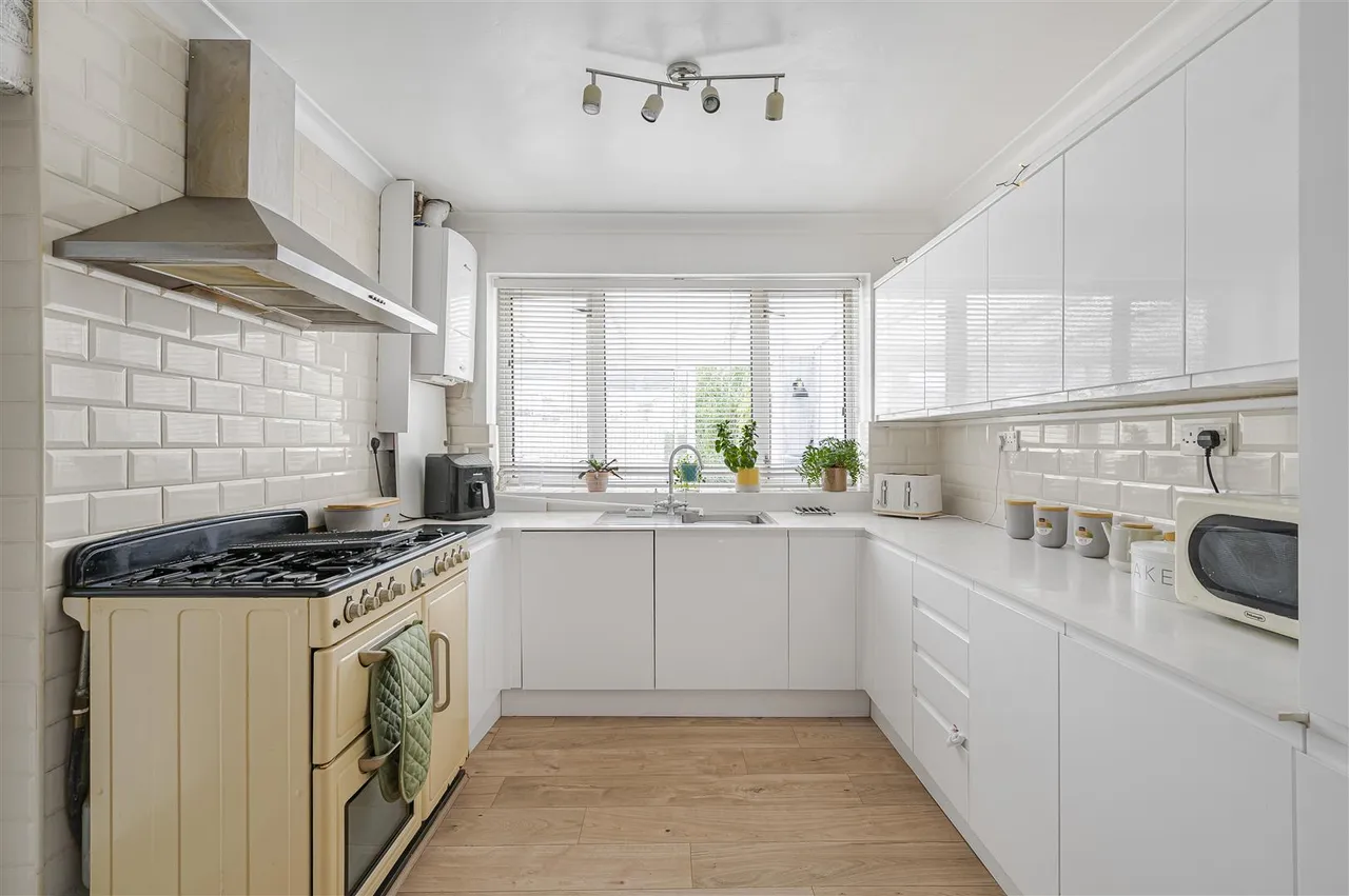 3 bed house for sale, Norman Road, Newhaven