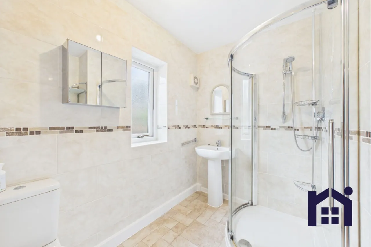 Greenside, Euxton, Chorley, PR7 6AT, photo 18
