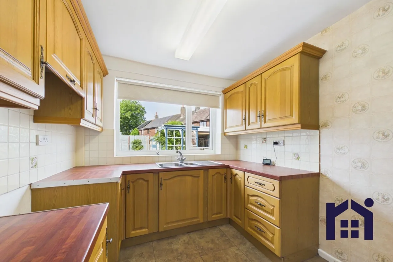 Greenside, Euxton, Chorley, PR7 6AT, photo 8