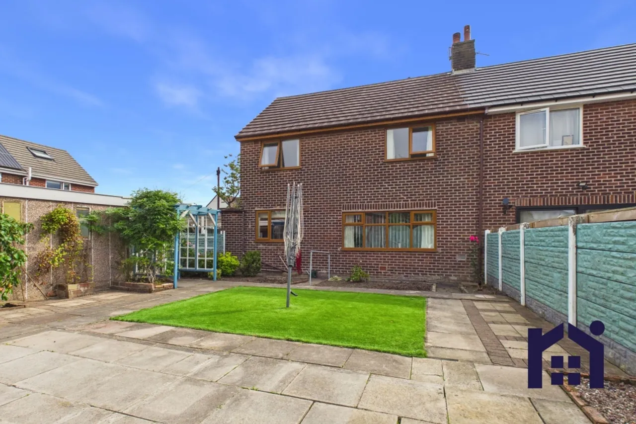 Greenside, Euxton, Chorley, PR7 6AT, photo 19