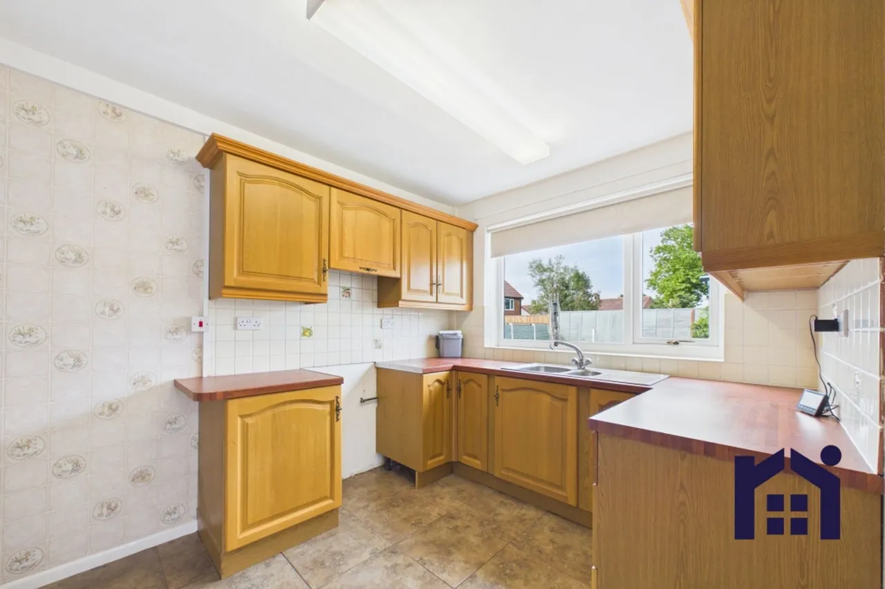 Greenside, Euxton, Chorley, PR7 6AT, photo 3