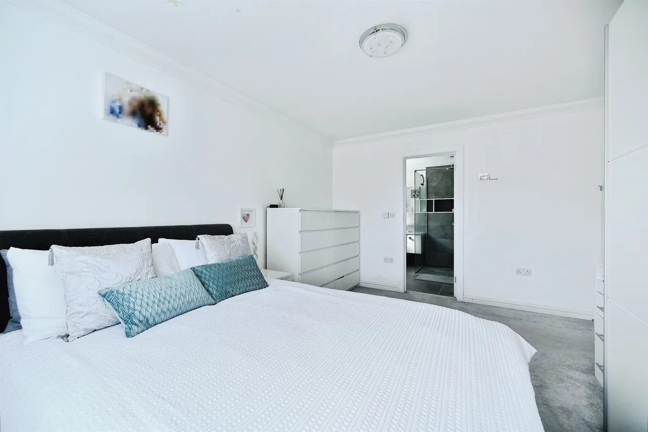 Friars Avenue, Peacehaven, BN10, photo 10