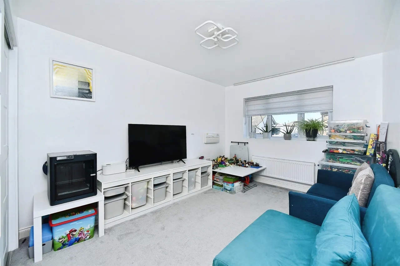 Friars Avenue, Peacehaven, BN10, photo 12