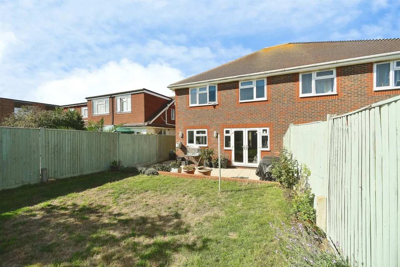 Friars Avenue, Peacehaven, BN10, photo 23