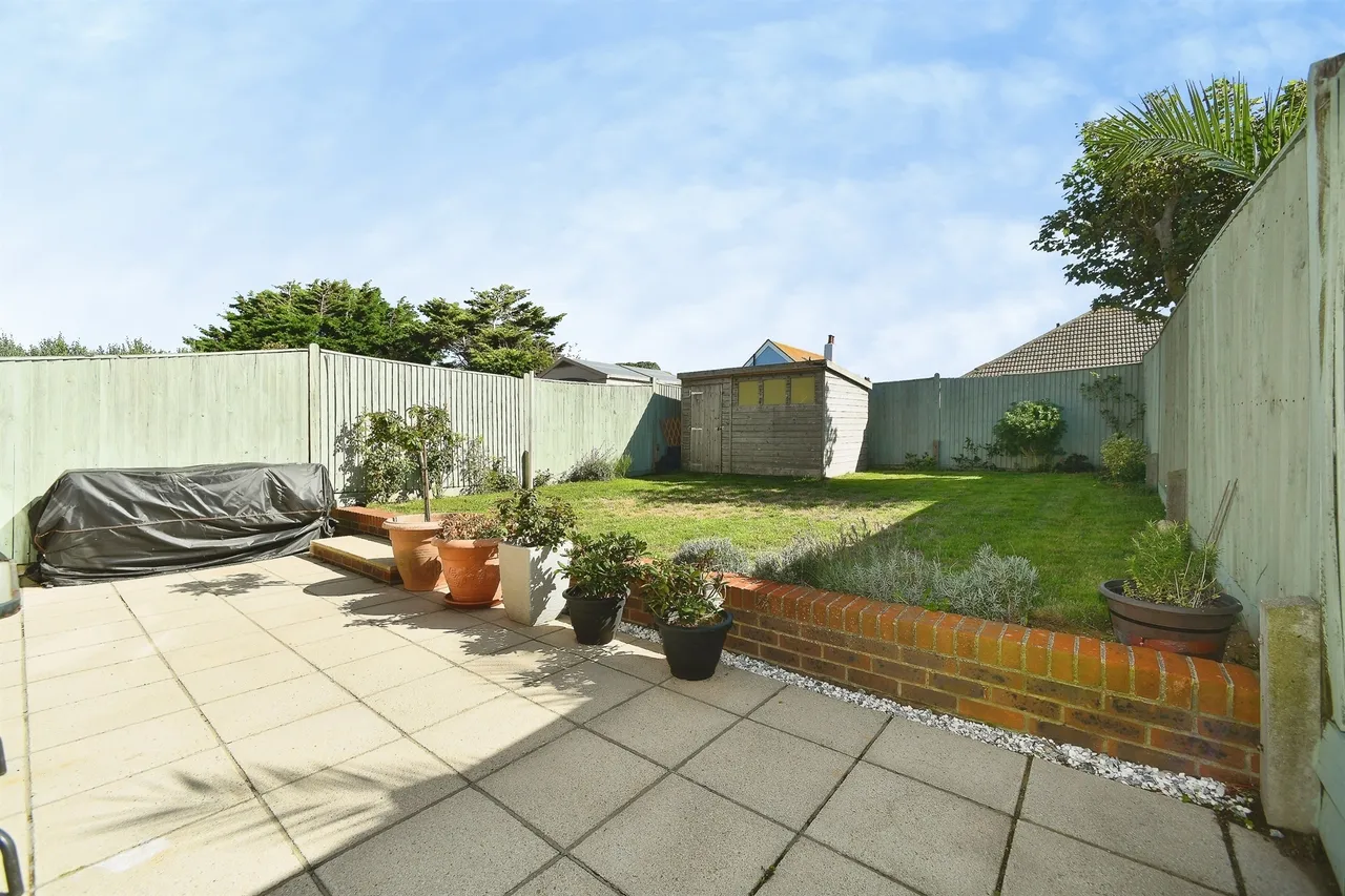 Friars Avenue, Peacehaven, BN10, photo 22