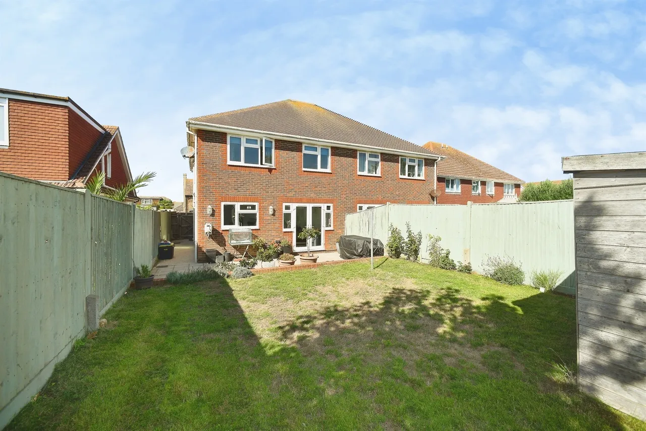 Friars Avenue, Peacehaven, BN10, photo 21