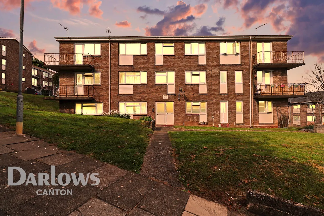 2 bed flat for sale, St Fagans Rise, Cardiff