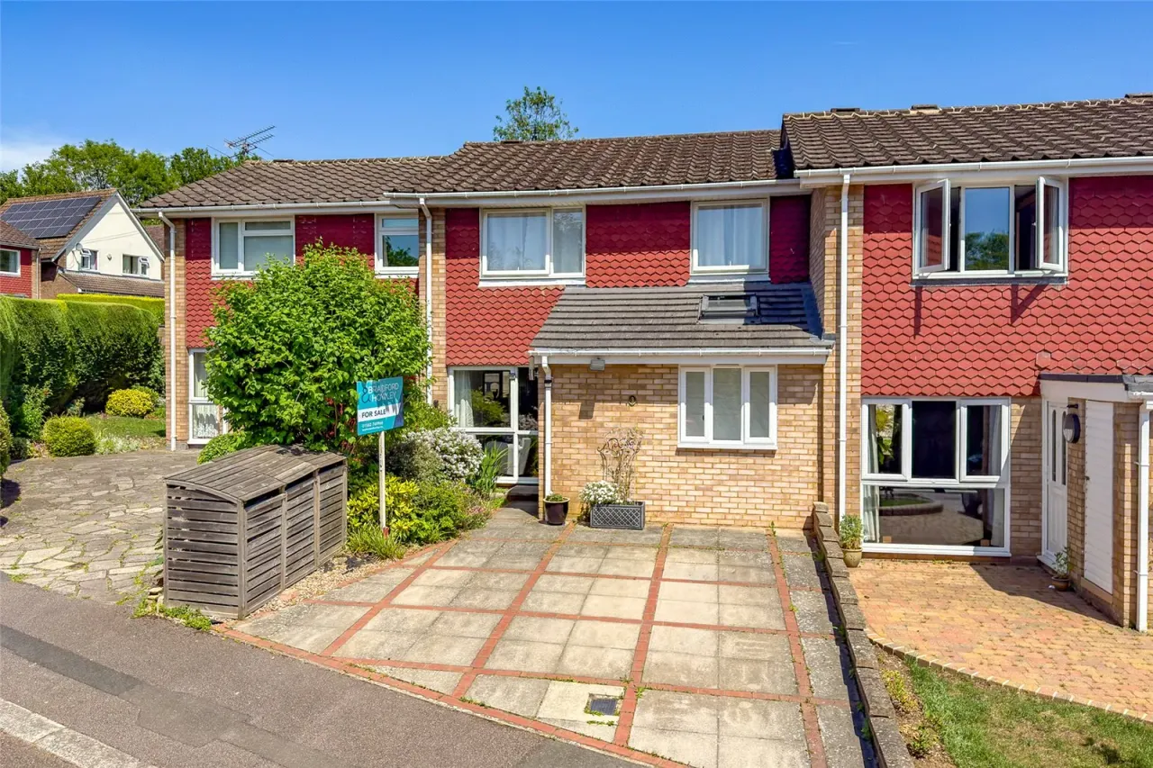 Bramble Close, Harpenden, Hertfordshire, AL5 4AN, photo 2