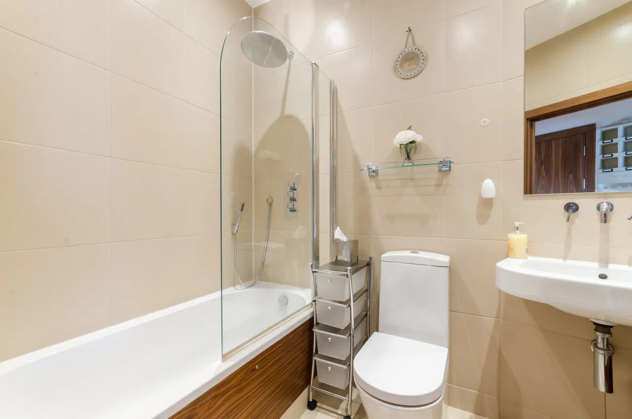 313b Lillie Road, London, photo 5
