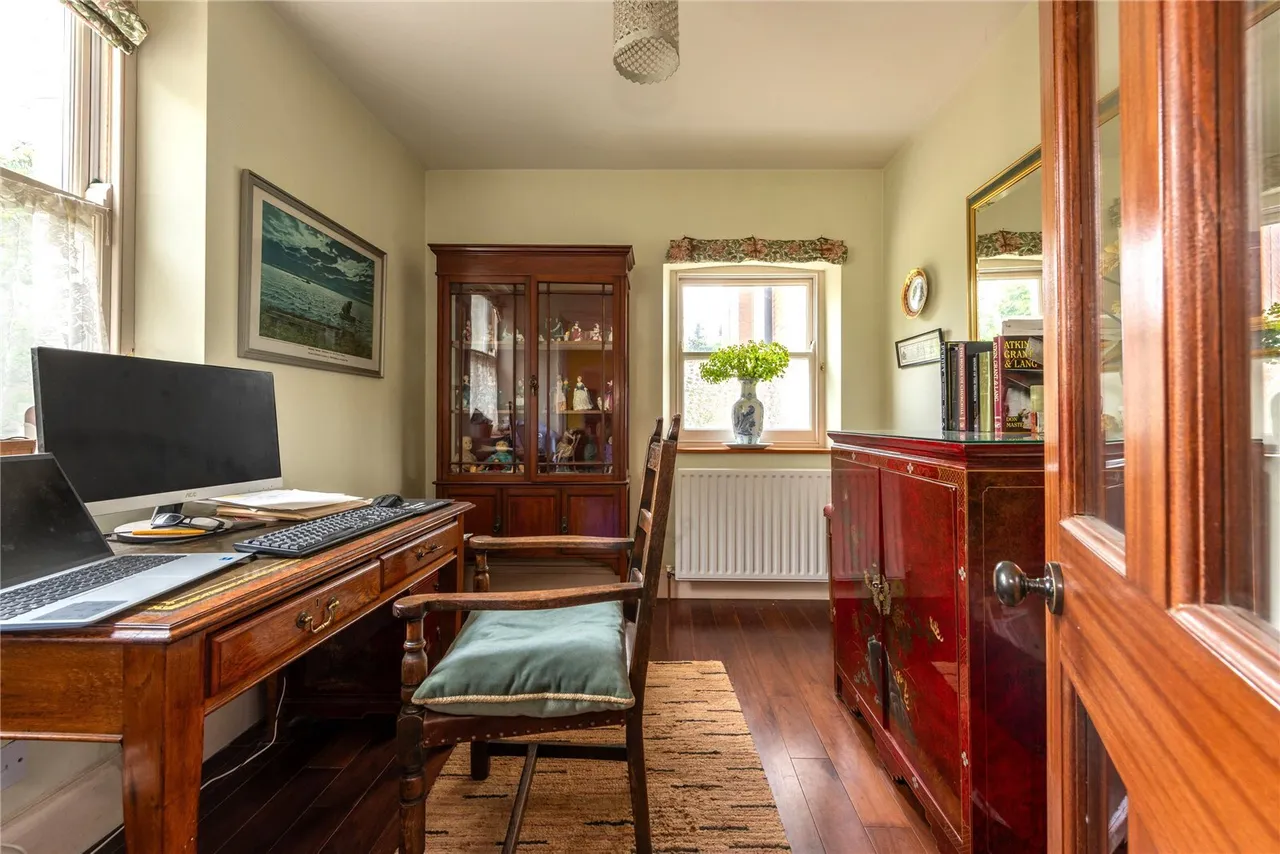 Ockley Road, Beare Green, RH5, photo 18