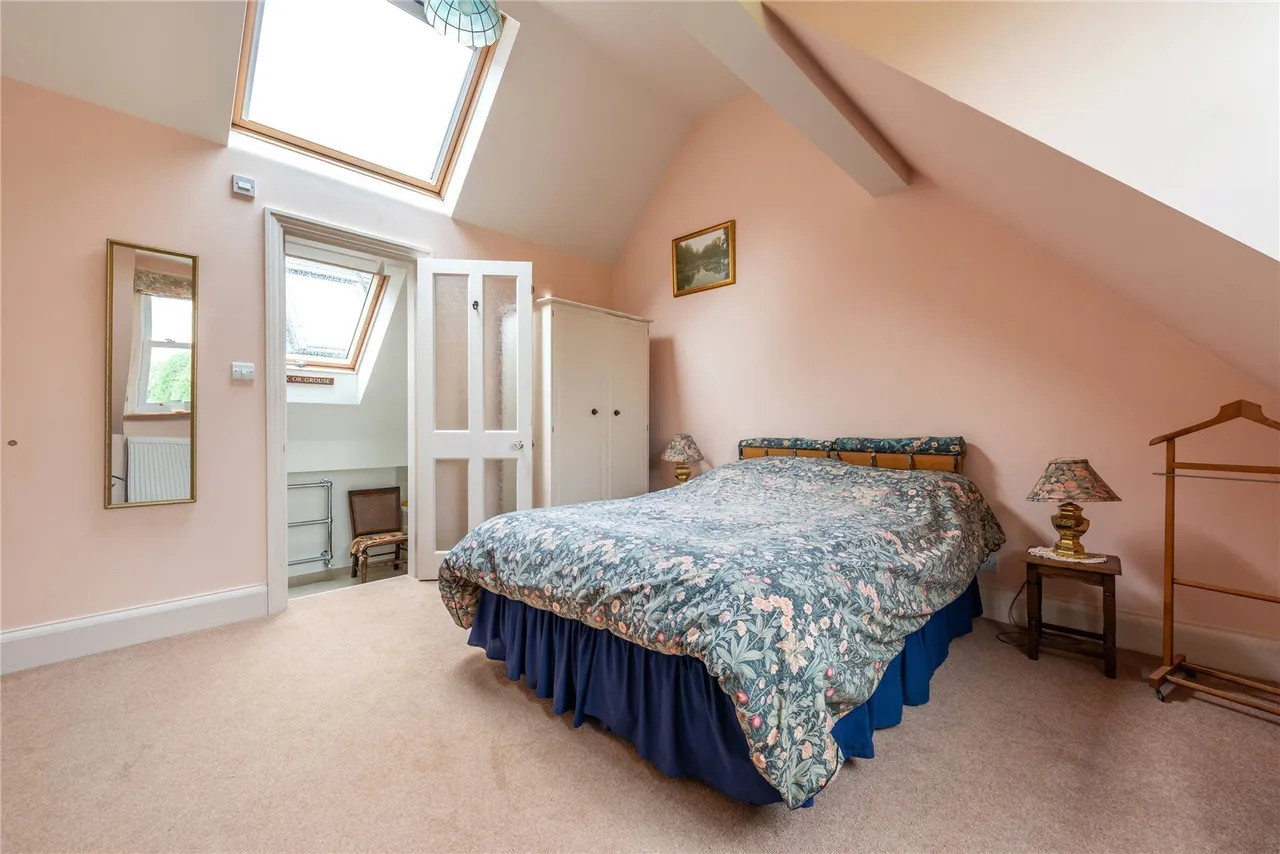 Ockley Road, Beare Green, RH5, photo 13