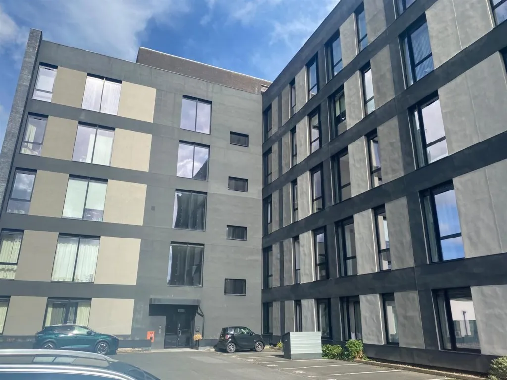 2 bed flat to rent, Bourneville Lane, B30