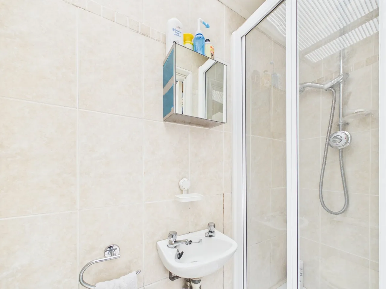 Feltham, Middlesex, photo 15