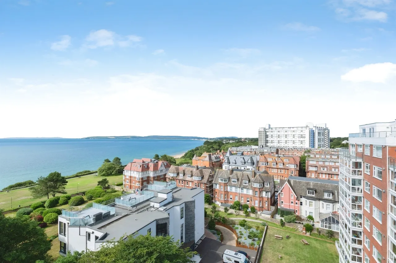 West Cliff Road, Bournemouth, BH2, photo 4