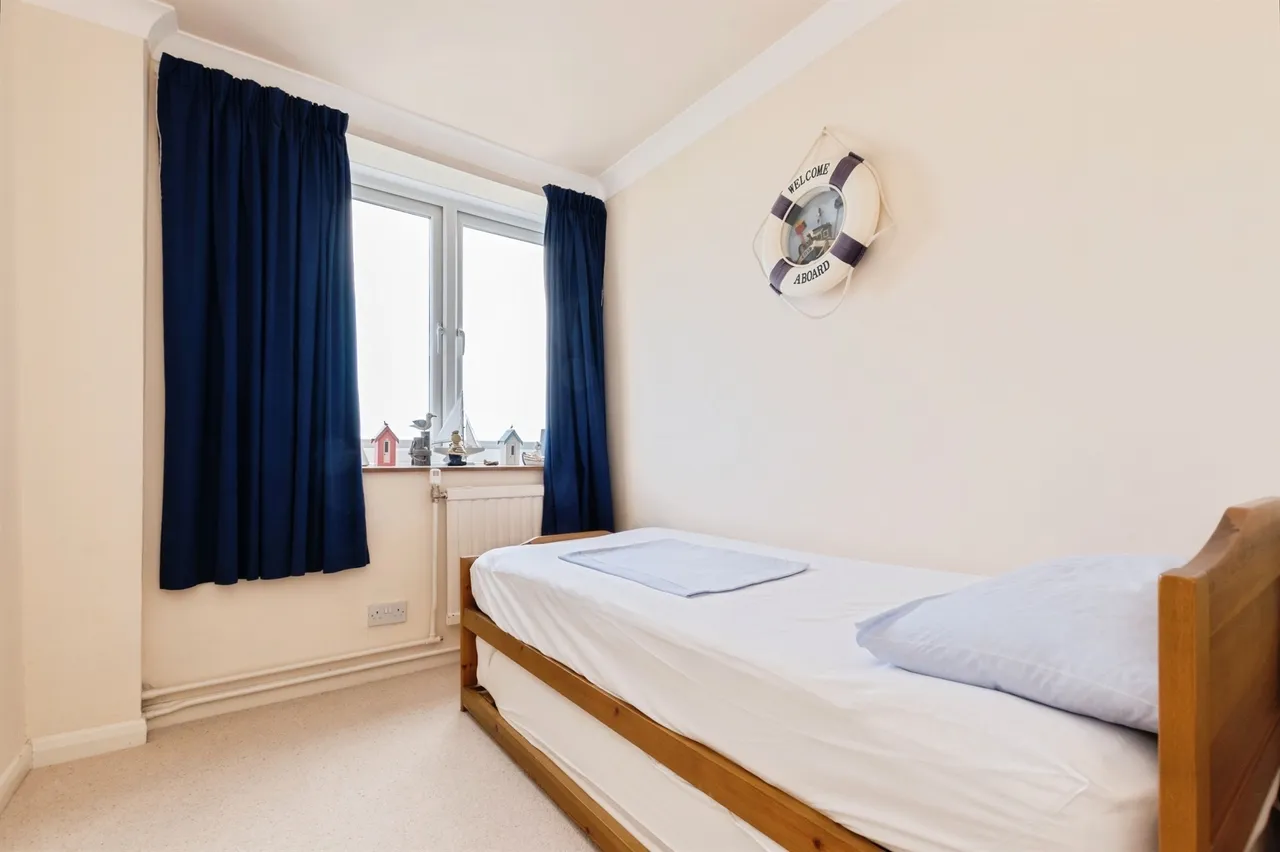 West Cliff Road, Bournemouth, BH2, photo 6
