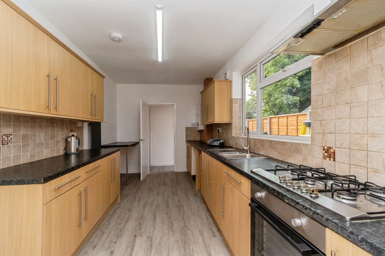 Bushbury Road, Bushbury, Wolverhampton, photo 2
