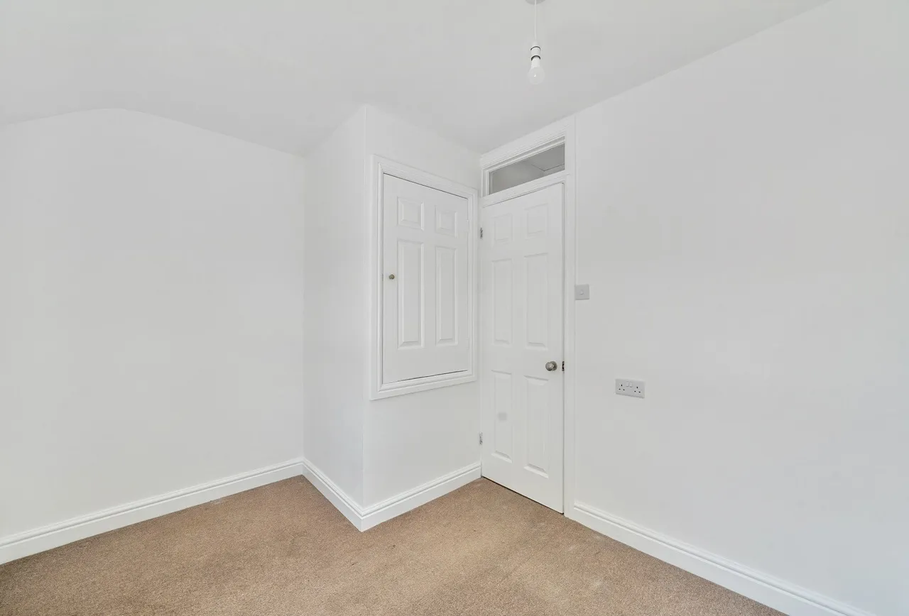 Whitehart Street, Cheltenham, GL51 9ER, photo 8