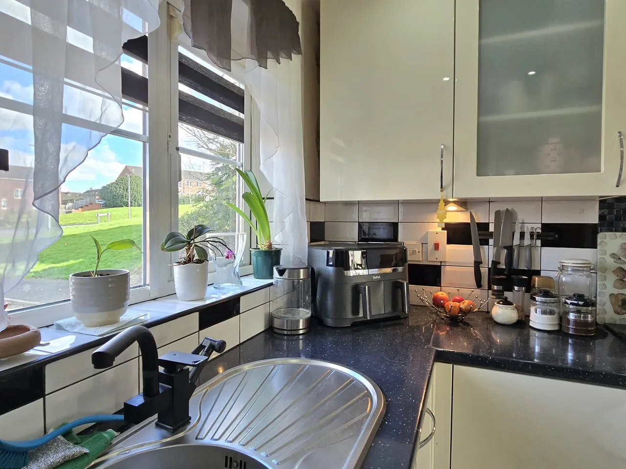 Lowry Close, Corby, NN18, photo 8
