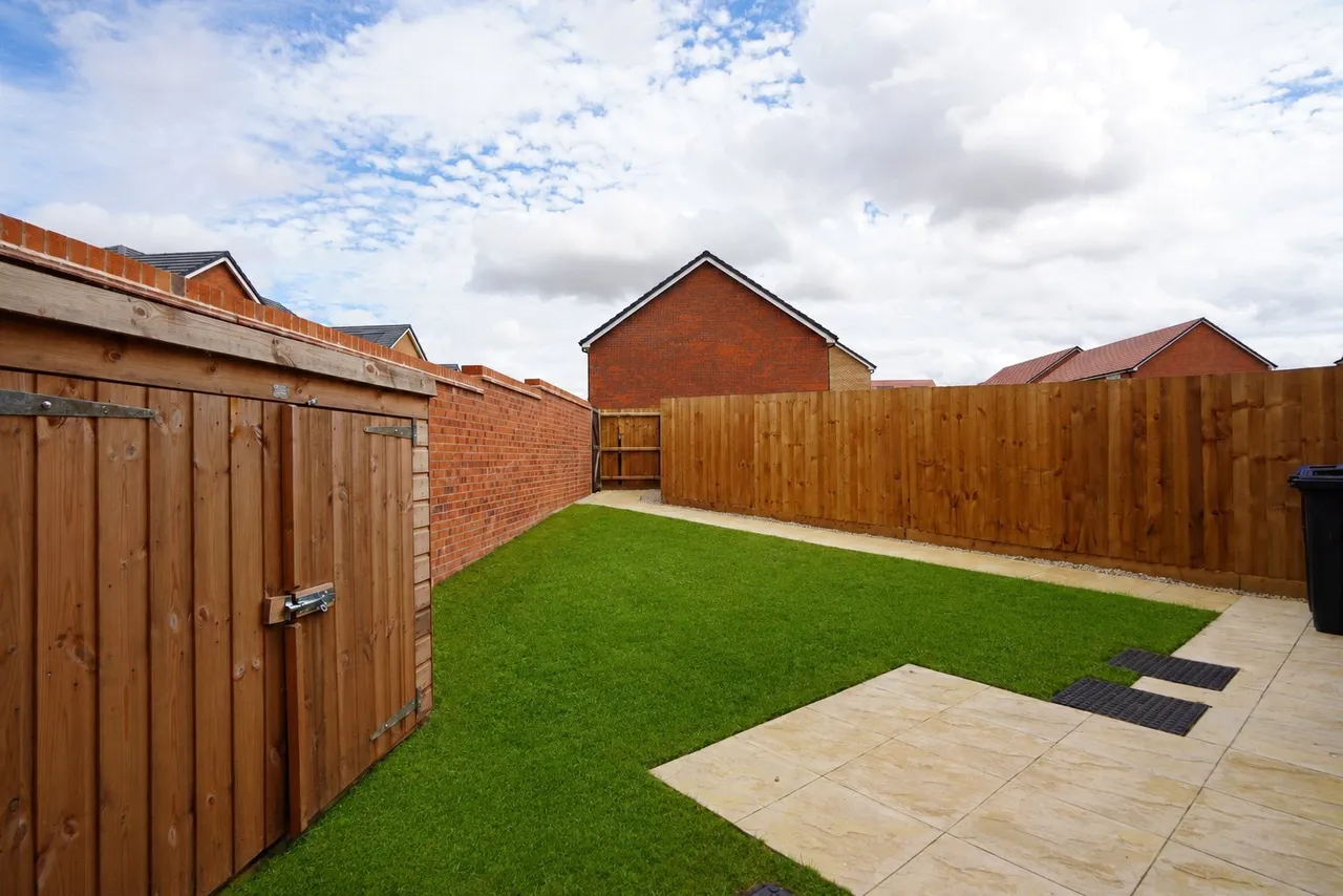 Old Oak Place, Upper Lighthorne, CV33, photo 4