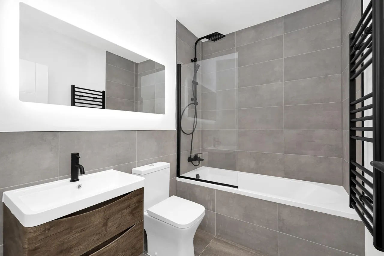 2 bed flat for sale — Gordon Road, London, W5 2AR