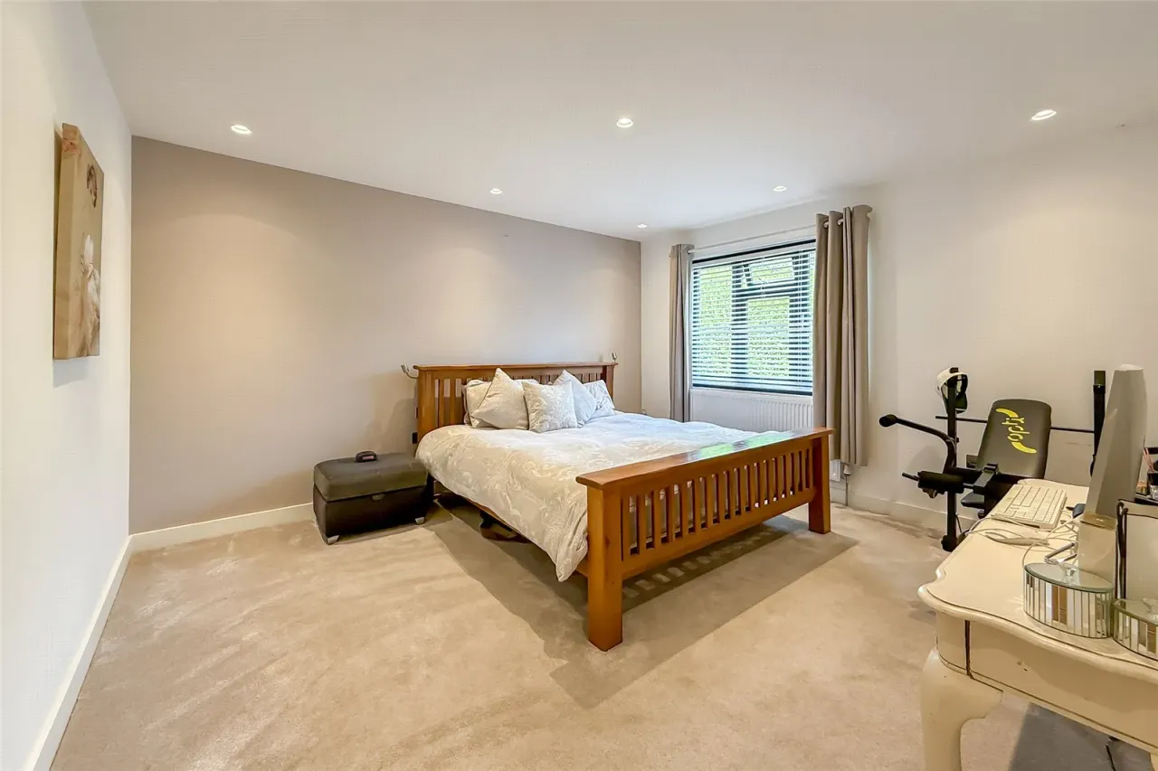 Driftwood Avenue, St. Albans, AL2, photo 22