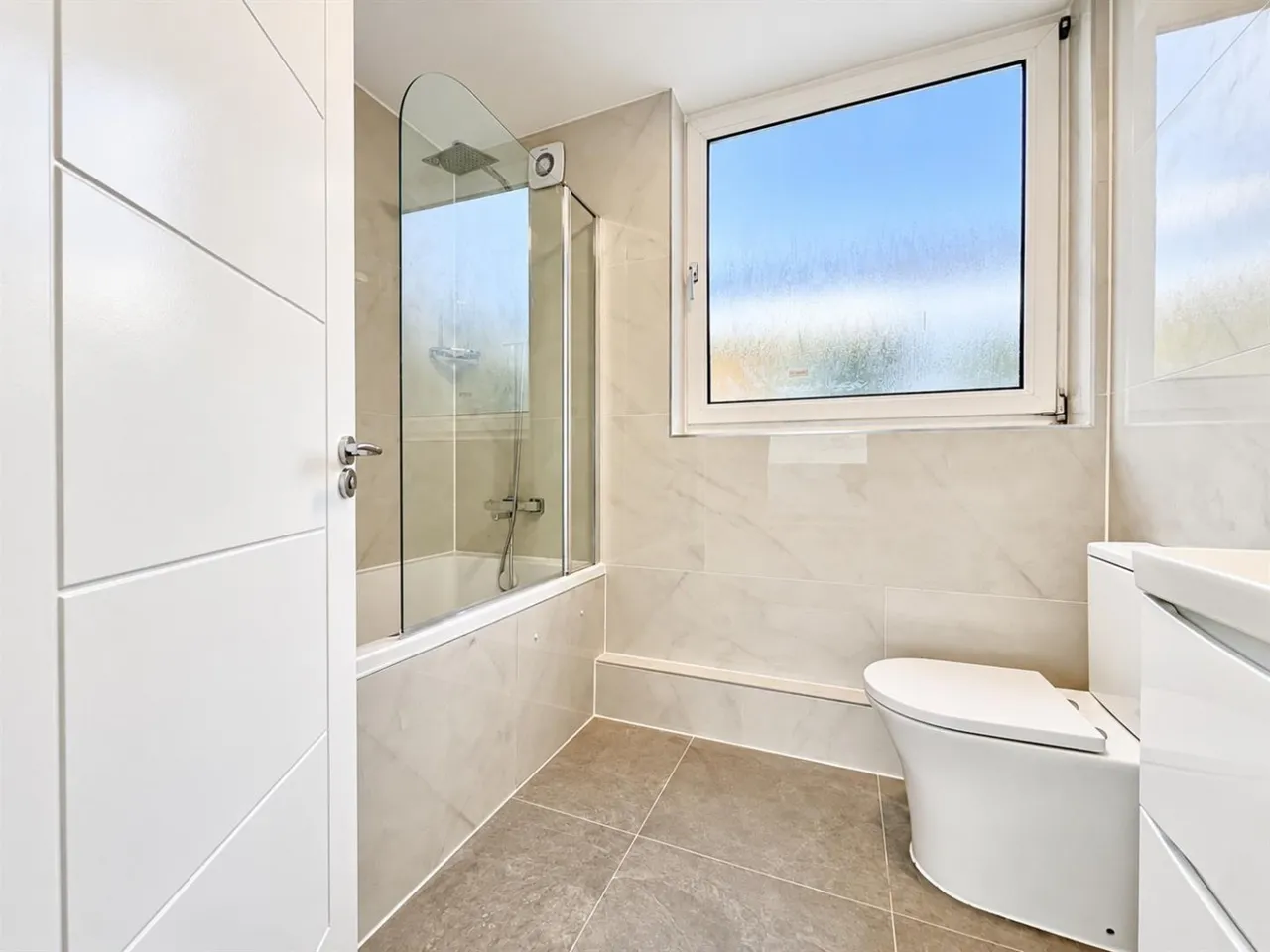 bed Flat, Penthouse For SaleWestbourne House, TW5, photo 6