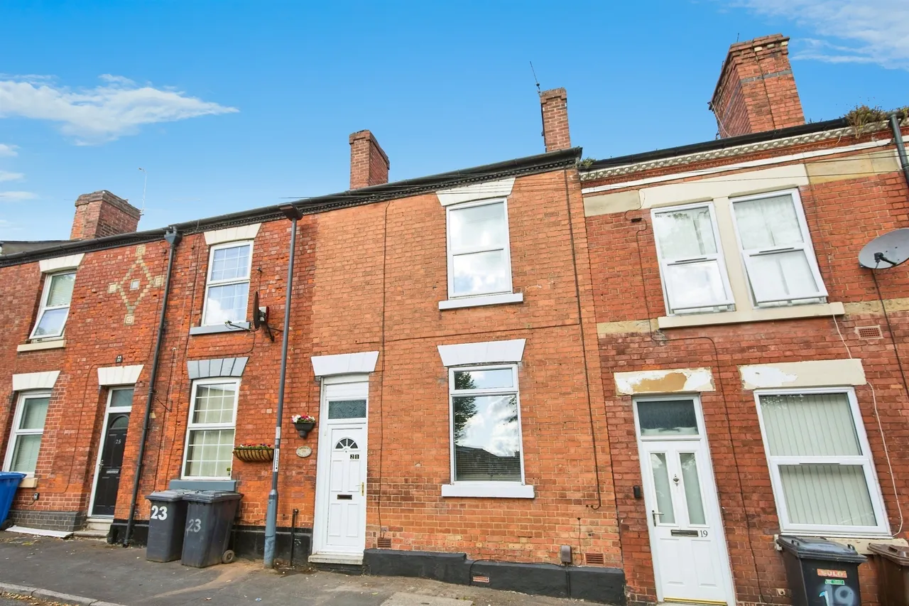 2 bed house for sale — Upper Boundary Road, Derby