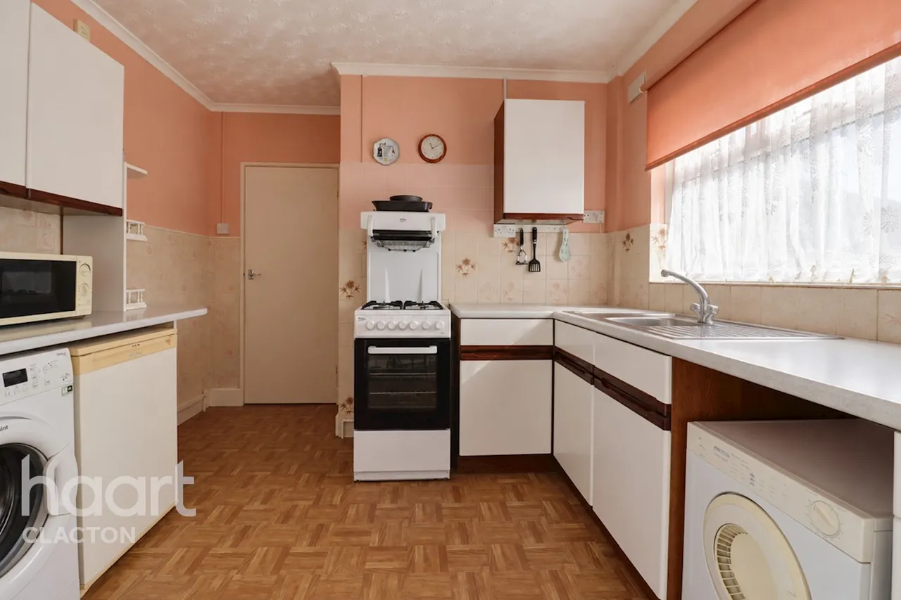 Oakleigh Road, Clacton-On-Sea, CO15, photo 4