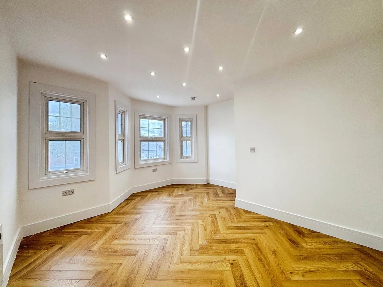 Ash Street, Ash, Aldershot, Surrey, GU12 6LH, photo 15