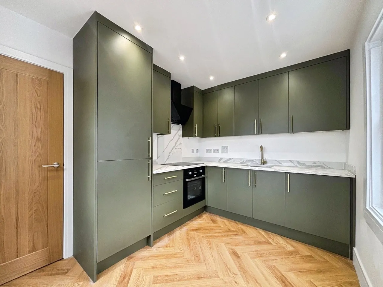 Ash Street, Ash, Aldershot, Surrey, GU12 6LH, photo 22