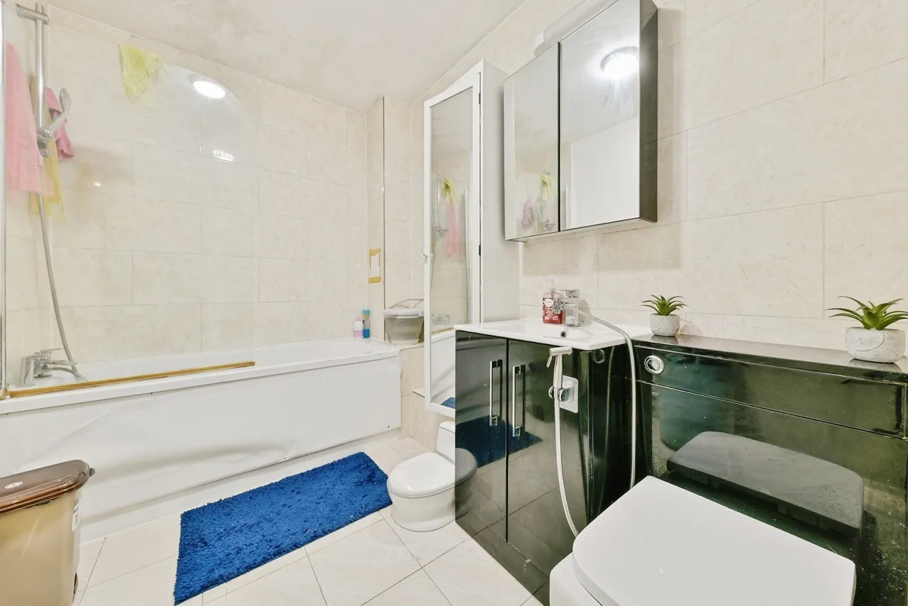 Brickdale House, Swingate, Stevenage, Hertfordshire, SG1, photo 5