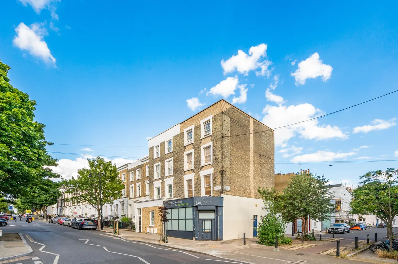 Ground Floor And Basement Flat, 42 Offord Road, London, photo 11