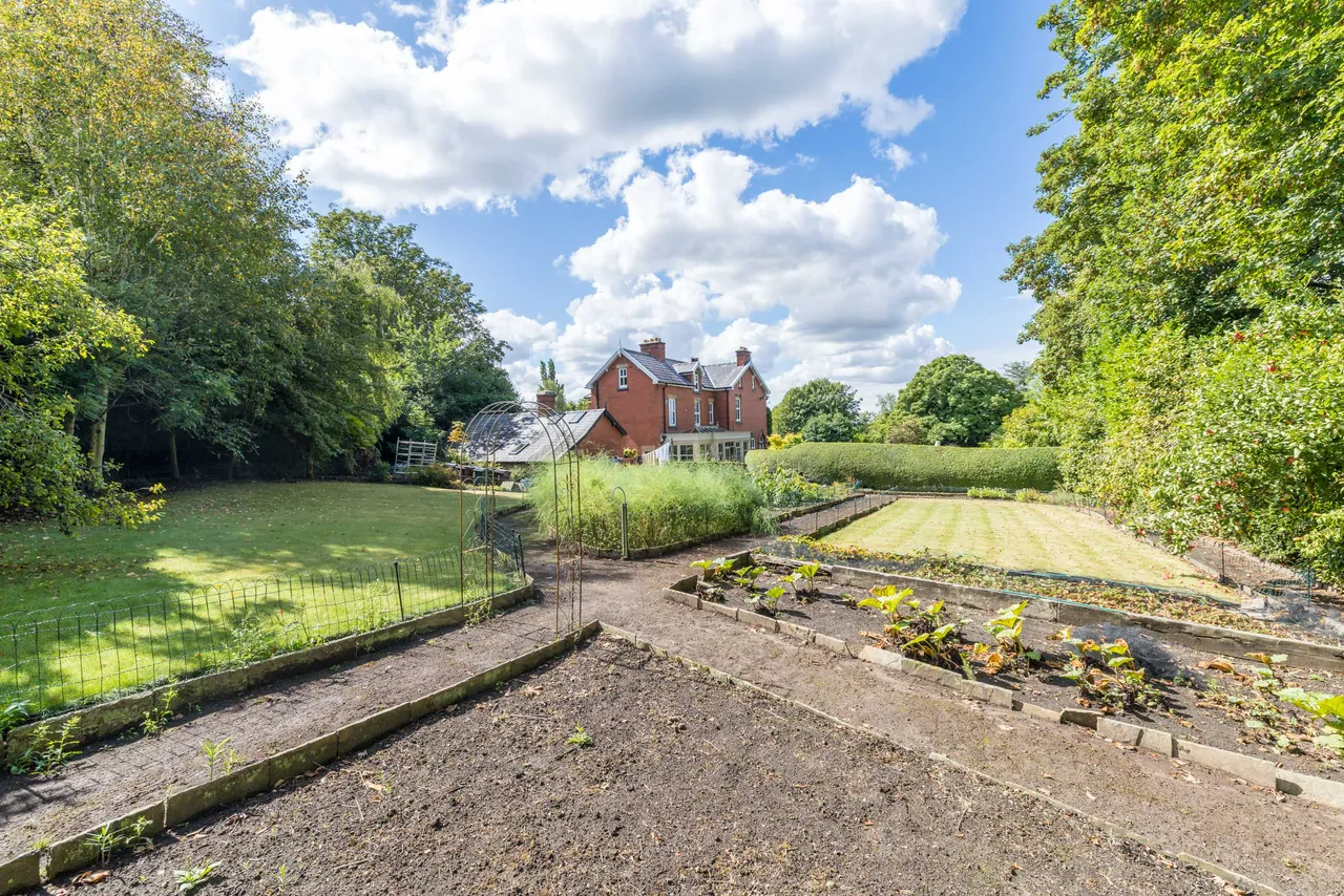 Lancaster Lane, Parbold, WN8, photo 35