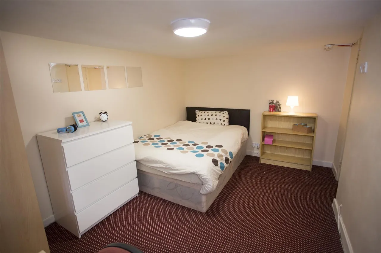 Ash Road, Headingley, LS6, photo 3