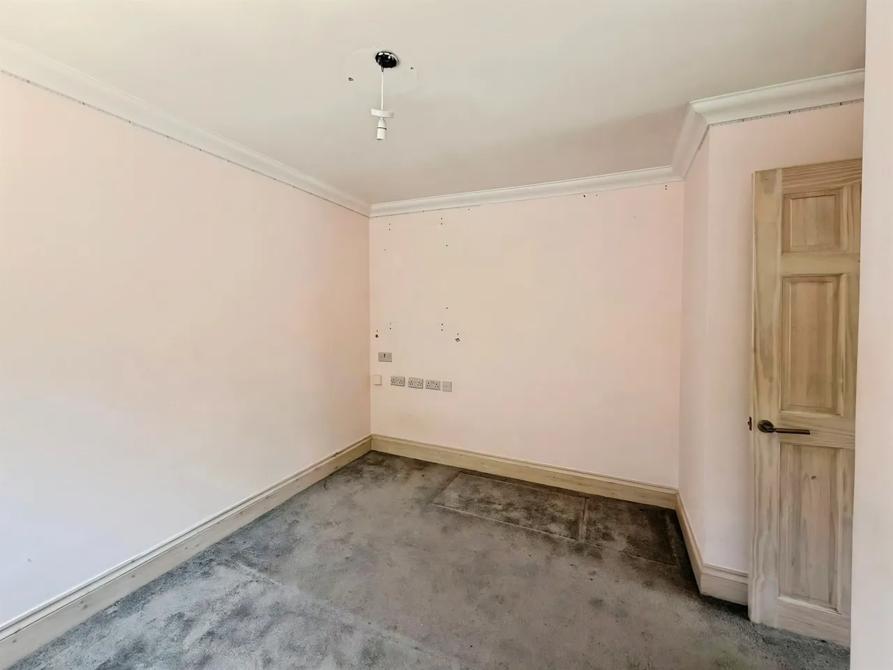 Stockton Close, Newport, NP19, photo 9