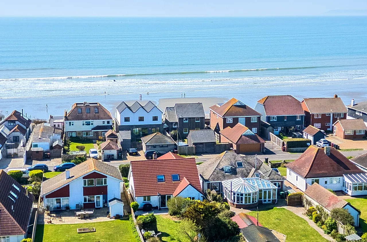 Marine Drive West, West Wittering, PO20, photo 26