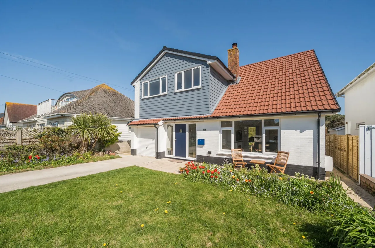 Marine Drive West, West Wittering, PO20, photo 2