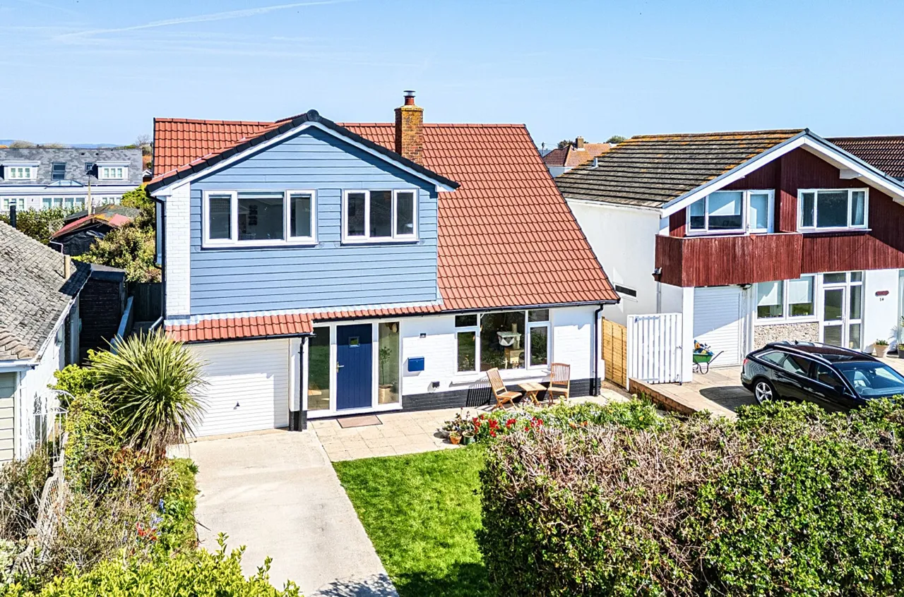 Marine Drive West, West Wittering, PO20, photo 27