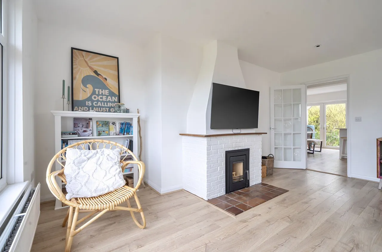 Marine Drive West, West Wittering, PO20, photo 7