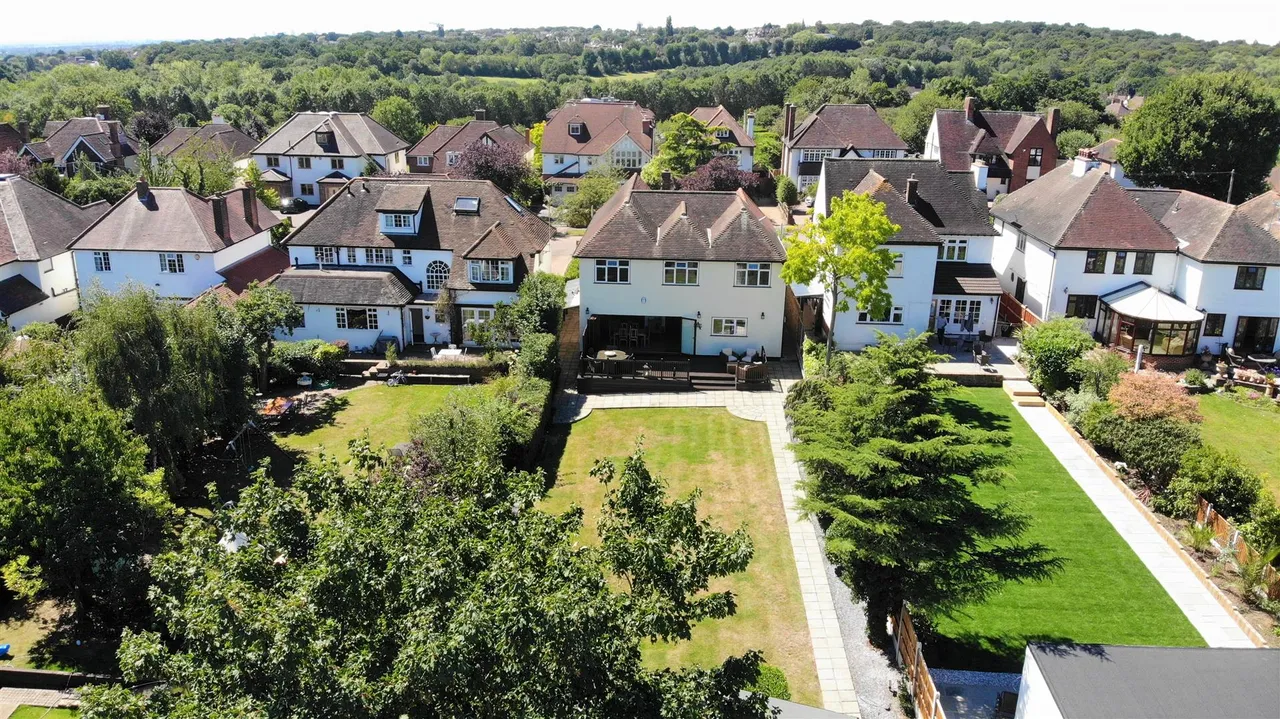 Hillcrest Road, Loughton, photo 4