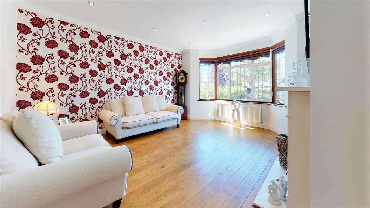 Hillcrest Road, Loughton, photo 8