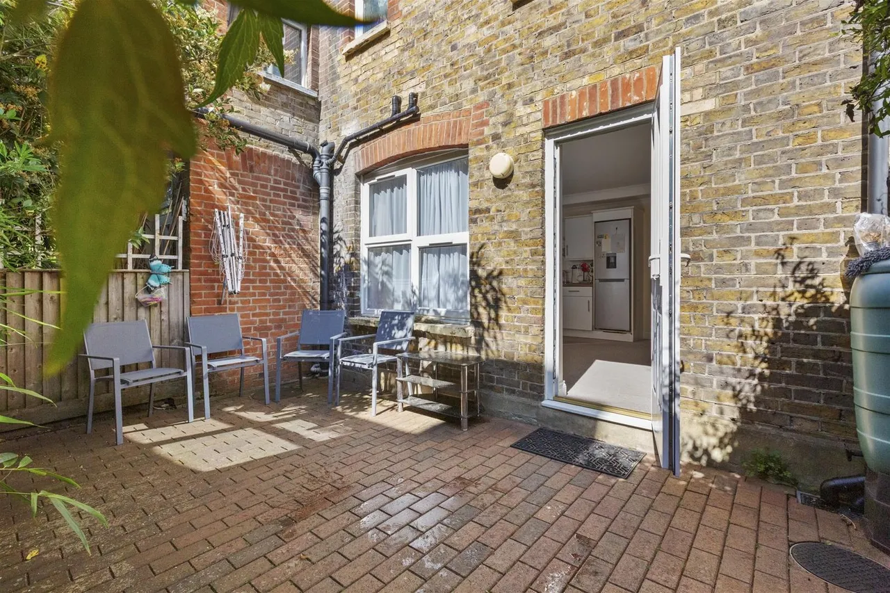 London Road, High Wycombe, HP11, photo 5