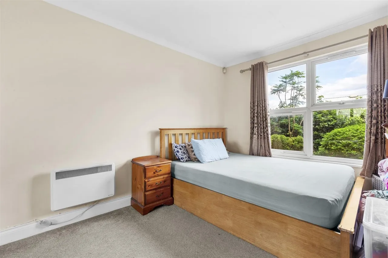 London Road, High Wycombe, HP11, photo 11
