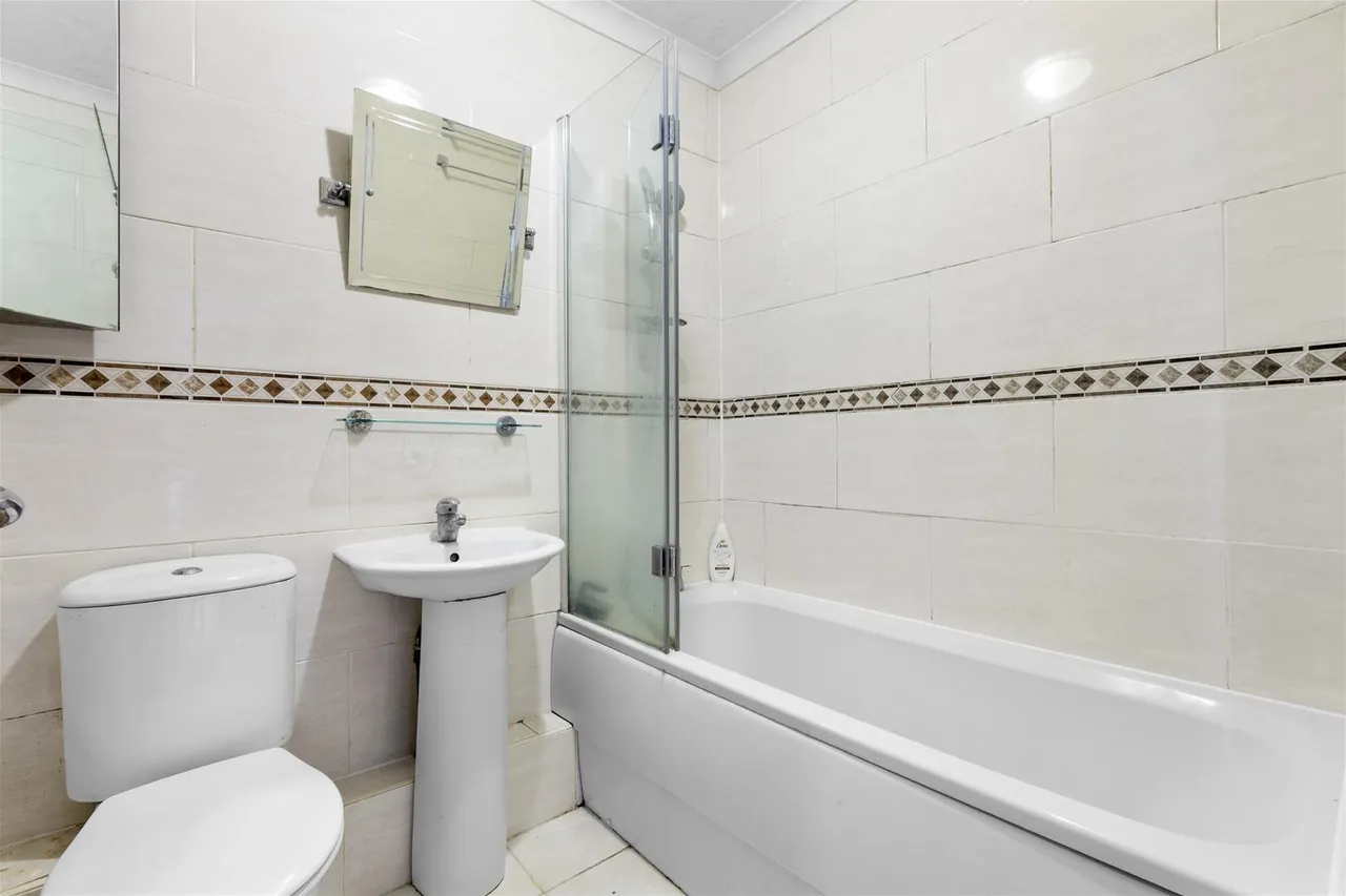 London Road, High Wycombe, HP11, photo 8