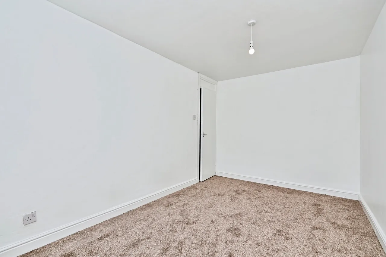 Rowland Gardens, Walsall, West Midlands, WS2, photo 9