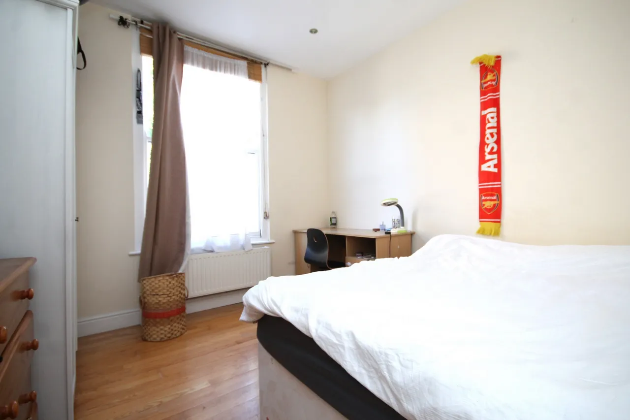 Seven Sisters Road, Islington, N7, photo 8