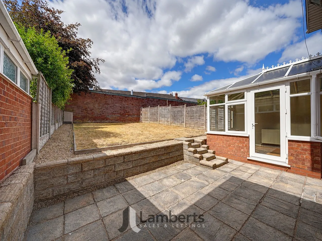 8 Albury Road, Studley, photo 16